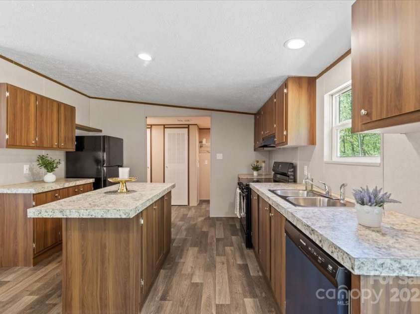 1649 Cloudburst Circle, Lincolnton, NC 28092.  MLS# CAR4246502, YatesRealty ID 7554. 