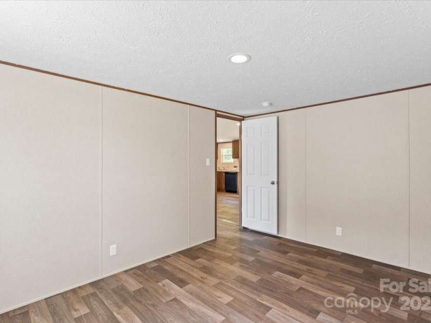 1649 Cloudburst Circle, Lincolnton, NC 28092.  MLS# CAR4246502, YatesRealty ID 7554. 