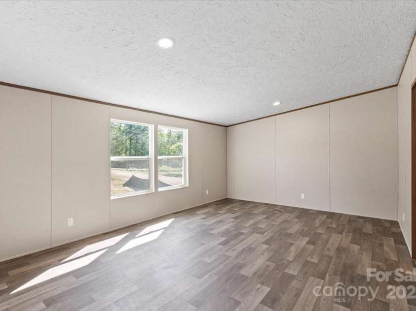 1649 Cloudburst Circle, Lincolnton, NC 28092.  MLS# CAR4246502, YatesRealty ID 7554. 