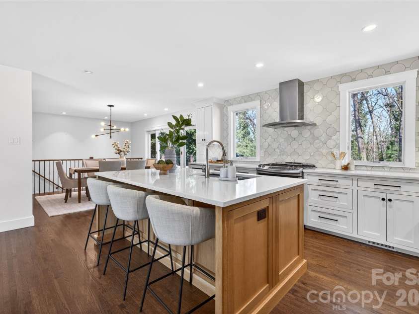 3717 Riverbend Road, Charlotte, NC 28210.  MLS# CAR4358189, YatesRealty ID 7554. 