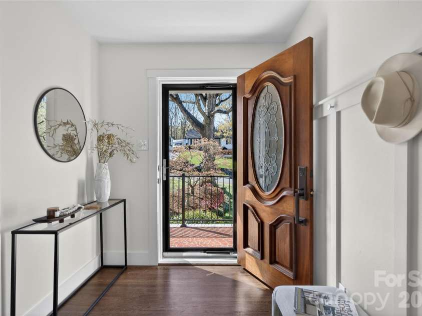 3717 Riverbend Road, Charlotte, NC 28210.  MLS# CAR4358189, YatesRealty ID 7554. 