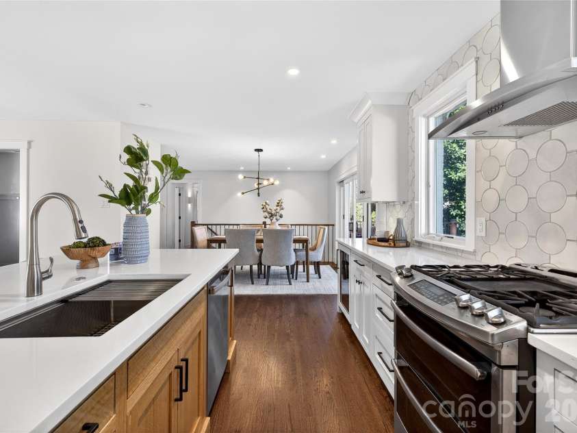 3717 Riverbend Road, Charlotte, NC 28210.  MLS# CAR4358189, YatesRealty ID 7554. 