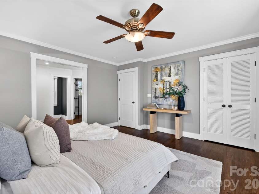 3717 Riverbend Road, Charlotte, NC 28210.  MLS# CAR4358189, YatesRealty ID 7554. 