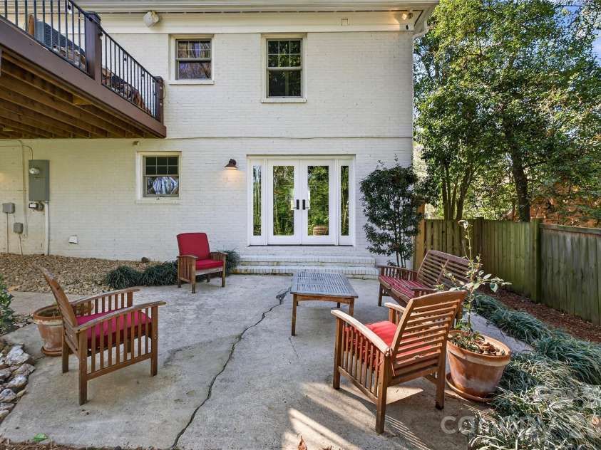 3717 Riverbend Road, Charlotte, NC 28210.  MLS# CAR4358189, YatesRealty ID 7554. 