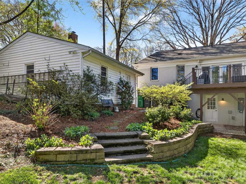 3717 Riverbend Road, Charlotte, NC 28210.  MLS# CAR4358189, YatesRealty ID 7554. 