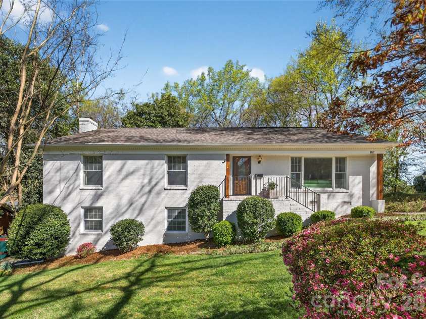 3717 Riverbend Road, Charlotte, NC 28210.  MLS# CAR4358189, YatesRealty ID 7554. 
