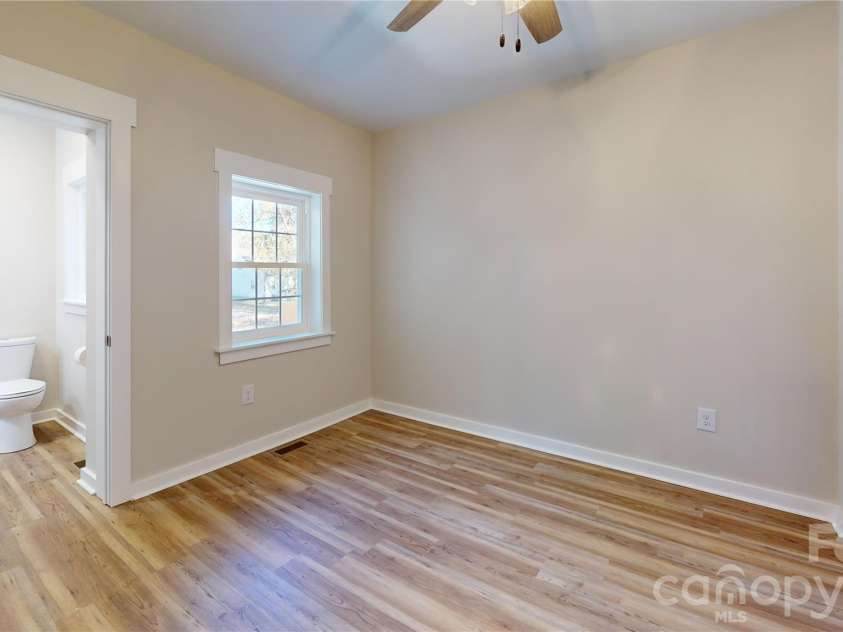 403 Liberty Street, York, SC 29745.  MLS# CAR4360017, YatesRealty ID 7555. Owners Suite