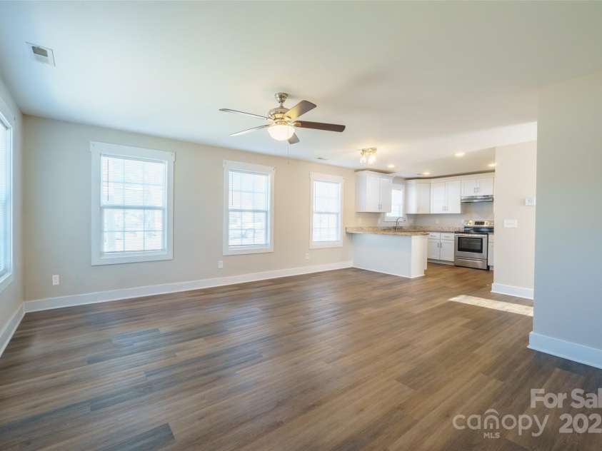 418 Pear Street, Gastonia, NC 28054.  MLS# CAR4225535, YatesRealty ID 7556. 