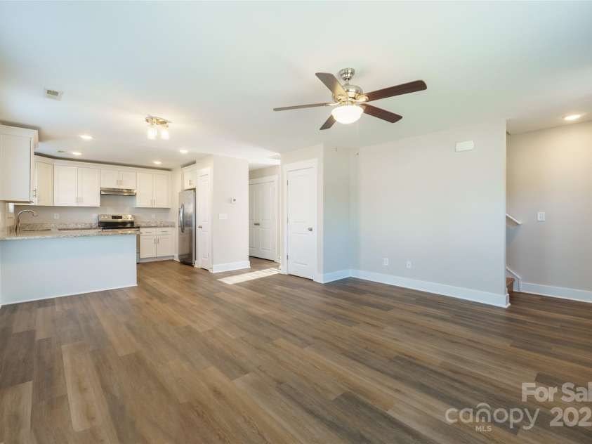 418 Pear Street, Gastonia, NC 28054.  MLS# CAR4225535, YatesRealty ID 7556. 