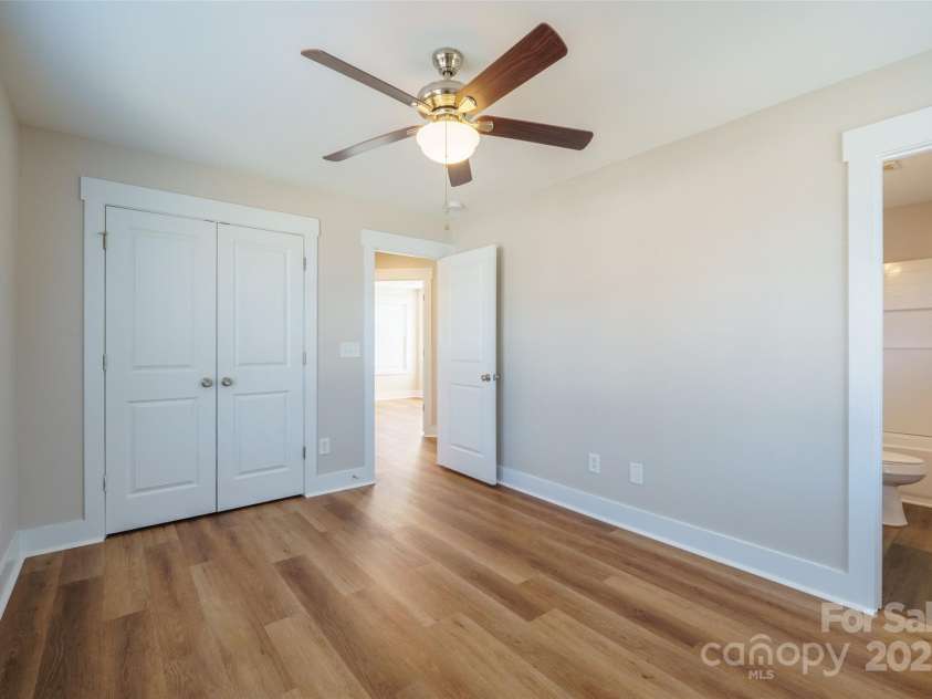 418 Pear Street, Gastonia, NC 28054.  MLS# CAR4225535, YatesRealty ID 7556. 