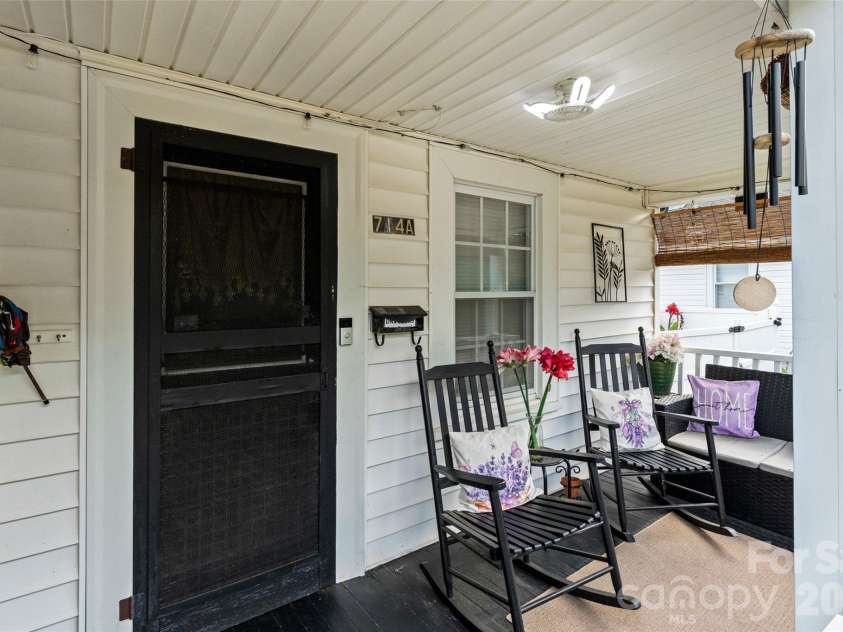 714 Pine Street, Kannapolis, NC 28081.  MLS# CAR4395619, YatesRealty ID 7556. 