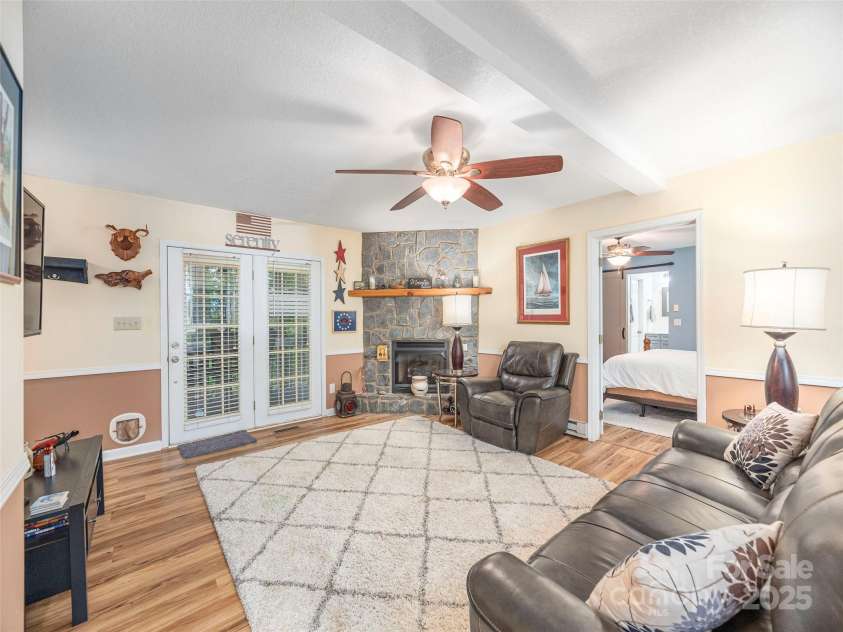 167 Treetop Lane, Waynesville, NC 28785.  MLS# CAR4281775, YatesRealty ID 7557. 