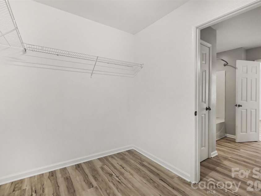 8919 Oransay Way, Charlotte, NC 28278.  MLS# CAR4353730, YatesRealty ID 7558. 