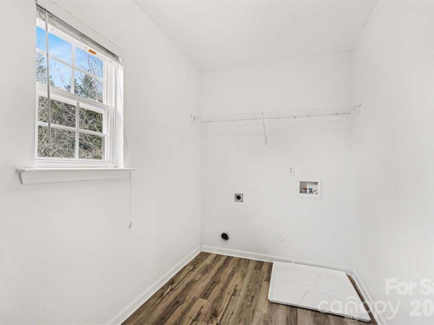 8919 Oransay Way, Charlotte, NC 28278.  MLS# CAR4353730, YatesRealty ID 7558. 
