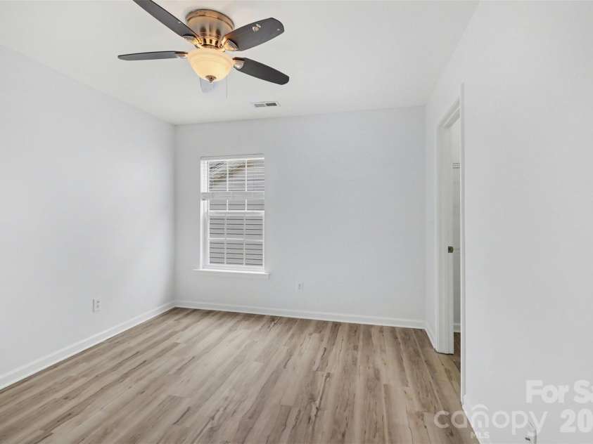 8919 Oransay Way, Charlotte, NC 28278.  MLS# CAR4353730, YatesRealty ID 7558. 