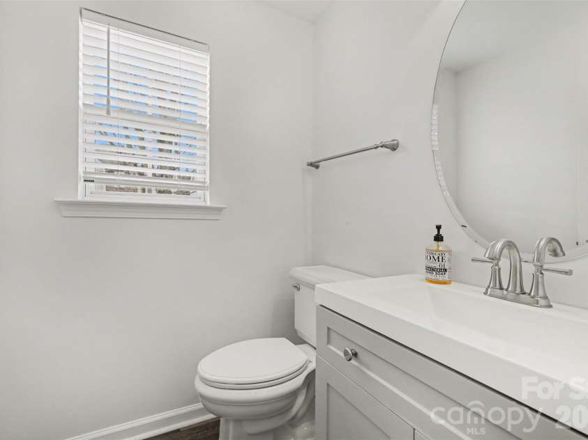 8919 Oransay Way, Charlotte, NC 28278.  MLS# CAR4353730, YatesRealty ID 7558. 