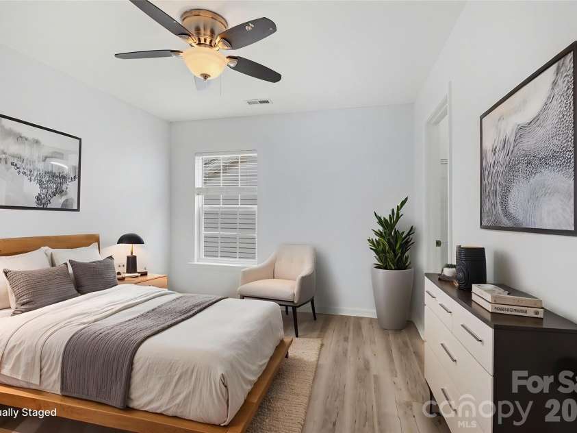 8919 Oransay Way, Charlotte, NC 28278.  MLS# CAR4353730, YatesRealty ID 7558. 