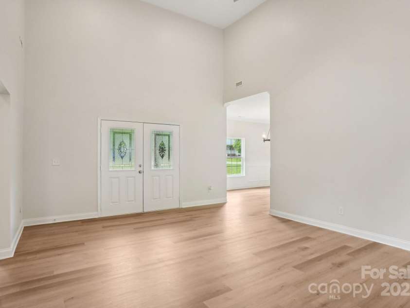 205 Sheffield Drive, York, SC 29745.  MLS# CAR4249947, YatesRealty ID 7559. 