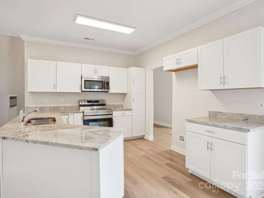 205 Sheffield Drive, York, SC 29745.  MLS# CAR4249947, YatesRealty ID 7559. 