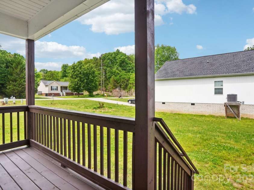 205 Sheffield Drive, York, SC 29745.  MLS# CAR4249947, YatesRealty ID 7559. 