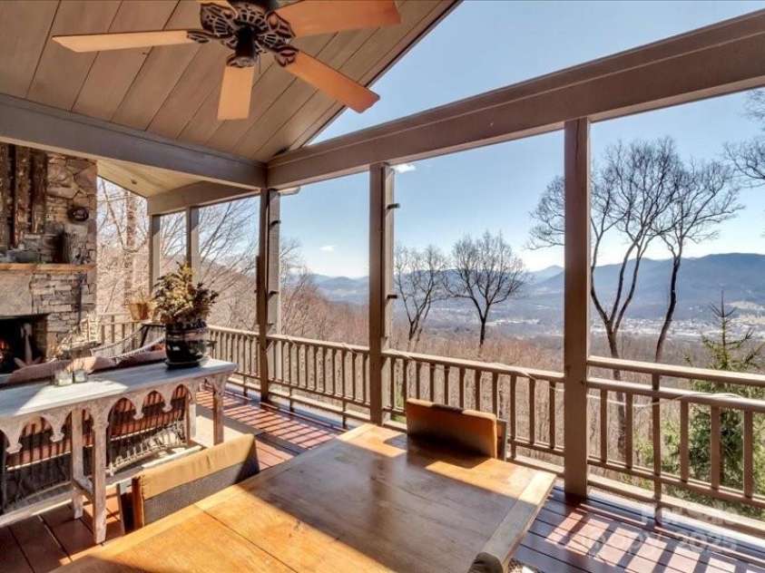 116 Dana Road, Waynesville, NC 28786.  MLS# CAR4243945, YatesRealty ID 756. 