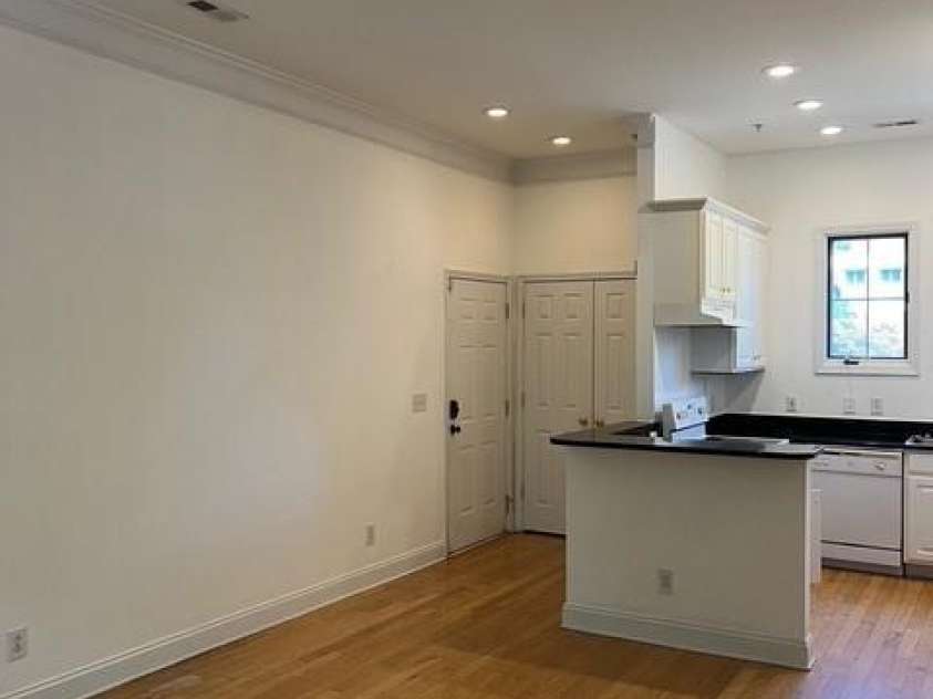 765 Alexander Street, Charlotte, NC 28202.  MLS# CAR4220513, YatesRealty ID 756. 