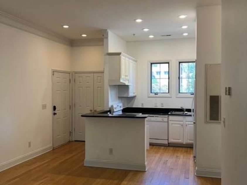 765 Alexander Street, Charlotte, NC 28202.  MLS# CAR4220513, YatesRealty ID 756. 