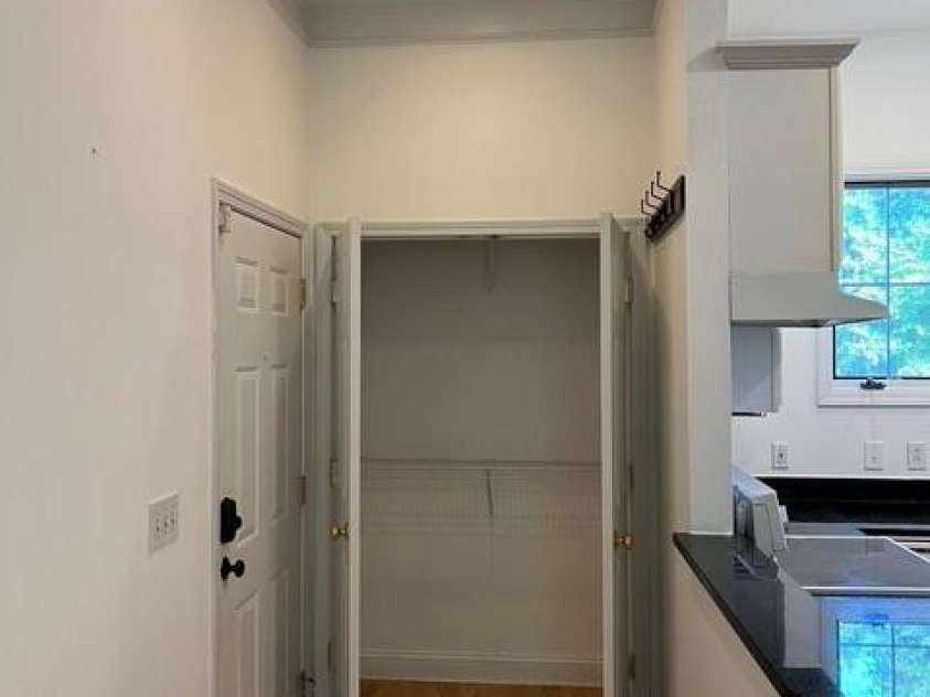 765 Alexander Street, Charlotte, NC 28202.  MLS# CAR4220513, YatesRealty ID 756. 