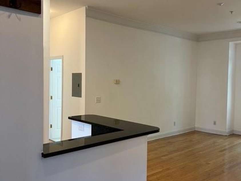 765 Alexander Street, Charlotte, NC 28202.  MLS# CAR4220513, YatesRealty ID 756. 