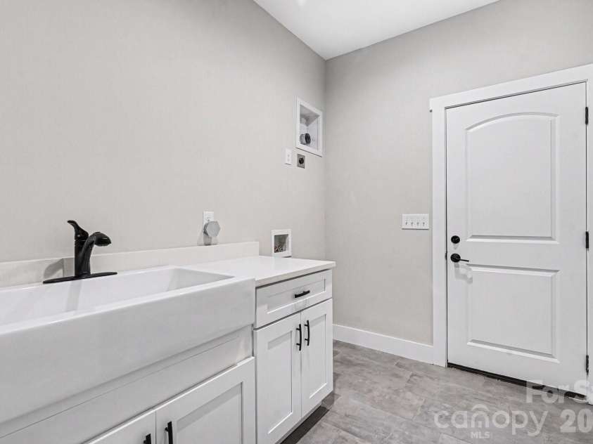 615 Short Stroll Court, Clover, SC 29710.  MLS# CAR4353901, YatesRealty ID 7561. 