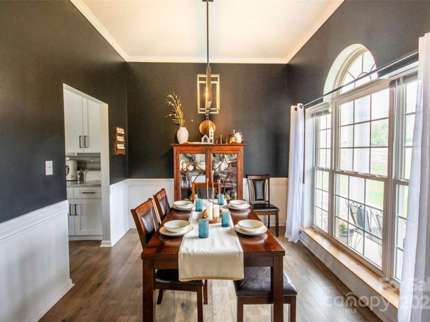 118 Heathrow Lane, Statesville, NC 28677.  MLS# CAR4239354, YatesRealty ID 7562. 