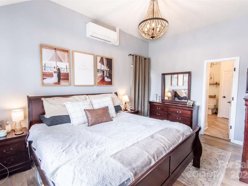 118 Heathrow Lane, Statesville, NC 28677.  MLS# CAR4239354, YatesRealty ID 7562. 