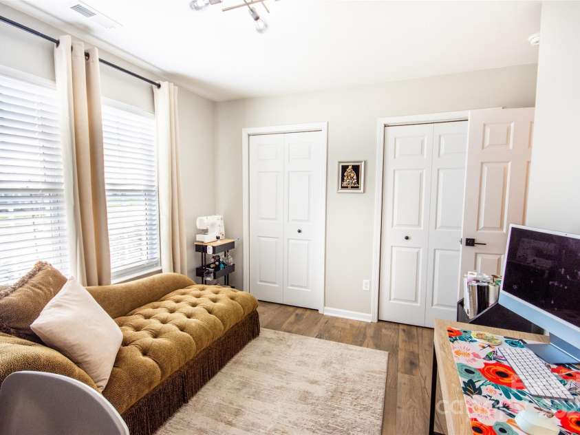 118 Heathrow Lane, Statesville, NC 28677.  MLS# CAR4239354, YatesRealty ID 7562. 