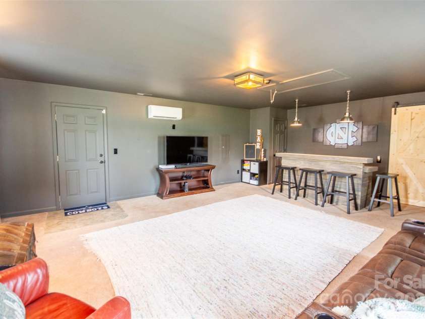 118 Heathrow Lane, Statesville, NC 28677.  MLS# CAR4239354, YatesRealty ID 7562. 