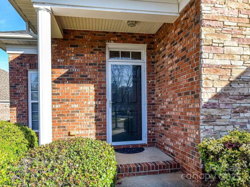 2802 Santiago Circle, Monroe, NC 28110.  MLS# CAR4324439, YatesRealty ID 7564. 