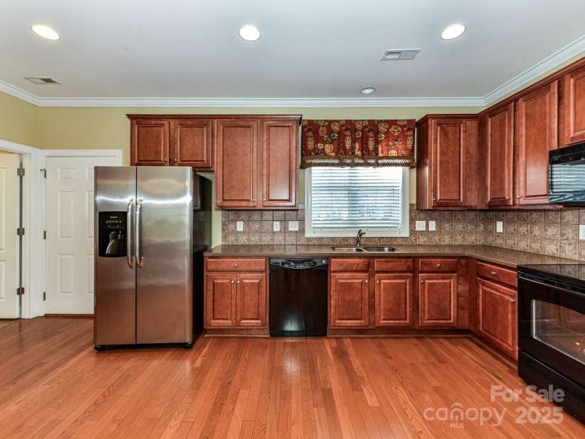 2802 Santiago Circle, Monroe, NC 28110.  MLS# CAR4324439, YatesRealty ID 7564. 