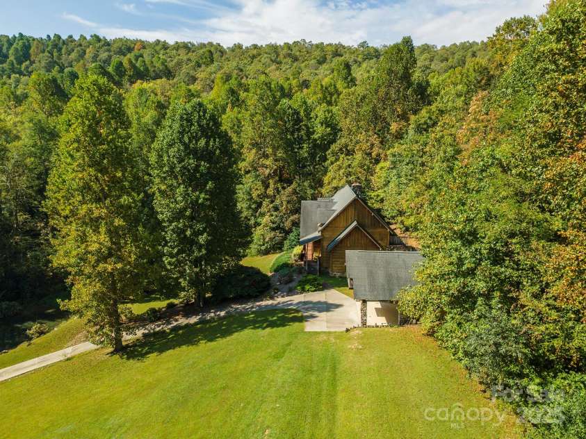 85 Prospectors Trail, Black Mountain, NC 28711.  MLS# CAR4307945, YatesRealty ID 7565. 