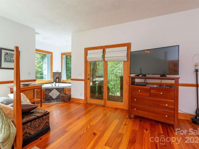 85 Prospectors Trail, Black Mountain, NC 28711.  MLS# CAR4307945, YatesRealty ID 7565. 