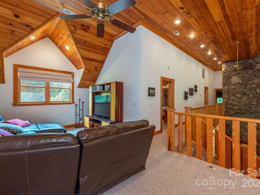 85 Prospectors Trail, Black Mountain, NC 28711.  MLS# CAR4307945, YatesRealty ID 7565. 