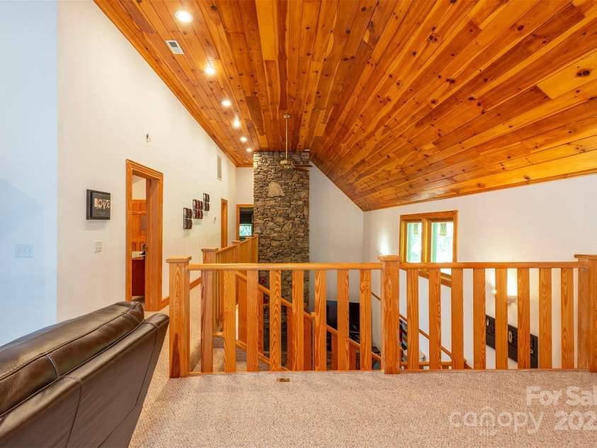 85 Prospectors Trail, Black Mountain, NC 28711.  MLS# CAR4307945, YatesRealty ID 7565. 