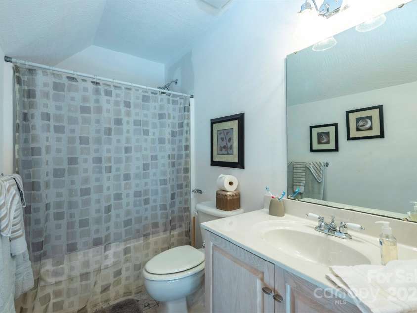 85 Prospectors Trail, Black Mountain, NC 28711.  MLS# CAR4307945, YatesRealty ID 7565. 