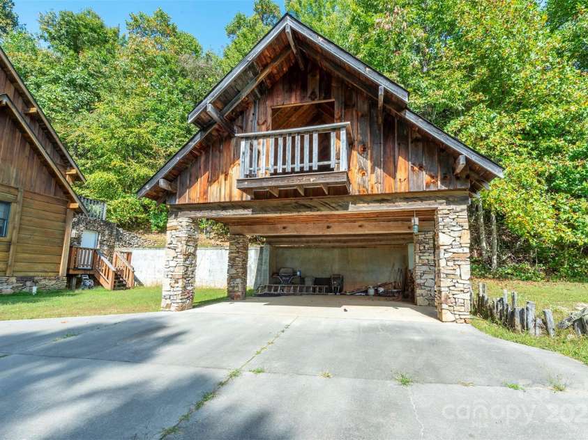 85 Prospectors Trail, Black Mountain, NC 28711.  MLS# CAR4307945, YatesRealty ID 7565. 