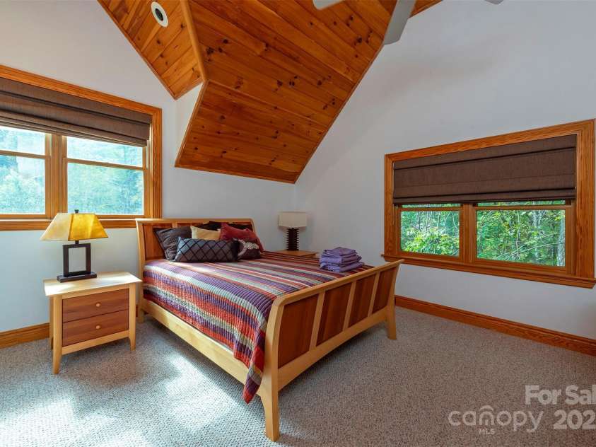 85 Prospectors Trail, Black Mountain, NC 28711.  MLS# CAR4307945, YatesRealty ID 7565. 