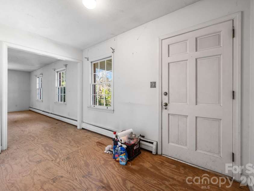 308 Concord Street, Morganton, NC 28655.  MLS# CAR4356808, YatesRealty ID 7566. 