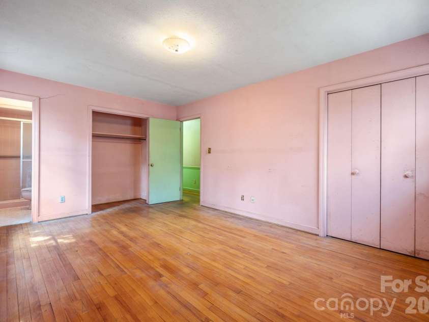 308 Concord Street, Morganton, NC 28655.  MLS# CAR4356808, YatesRealty ID 7566. 