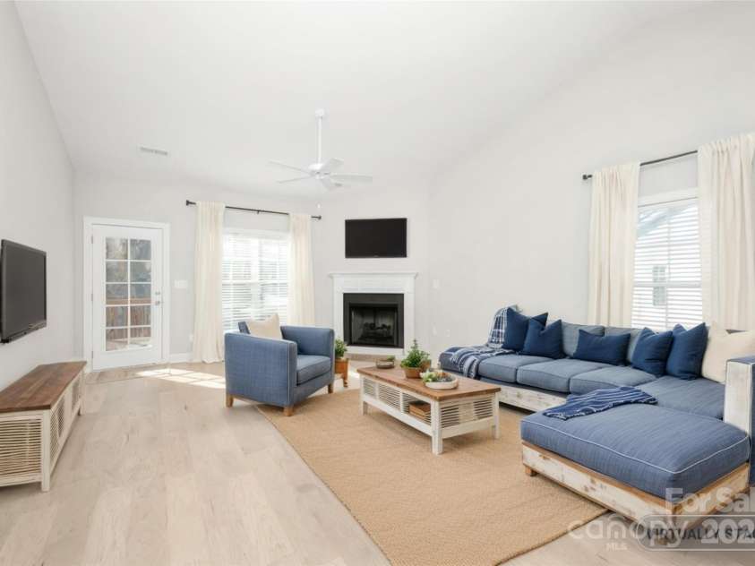 169 Turnberry Drive, Mocksville, NC 27028.  MLS# CAR4239304, YatesRealty ID 7567. Living Room Staged