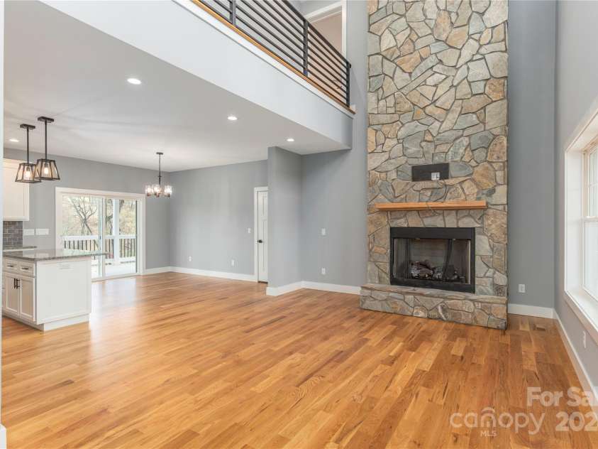 255 Cougar Trail, Clyde, NC 28716.  MLS# CAR4207034, YatesRealty ID 7568. 