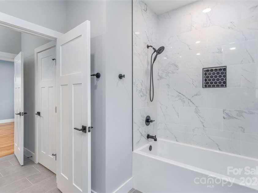 255 Cougar Trail, Clyde, NC 28716.  MLS# CAR4207034, YatesRealty ID 7568. 