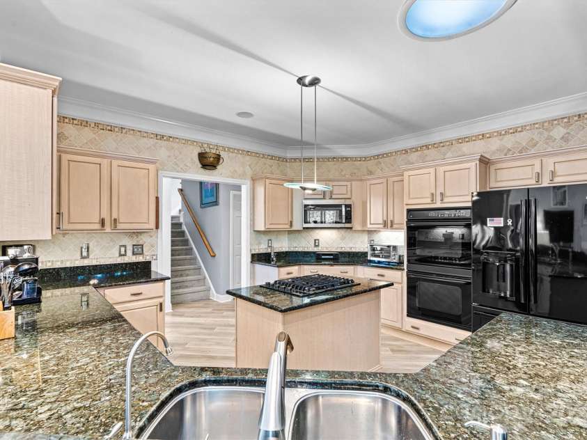 1375 Valhalla Drive, Denver, NC 28037.  MLS# CAR4189657, YatesRealty ID 7569. 