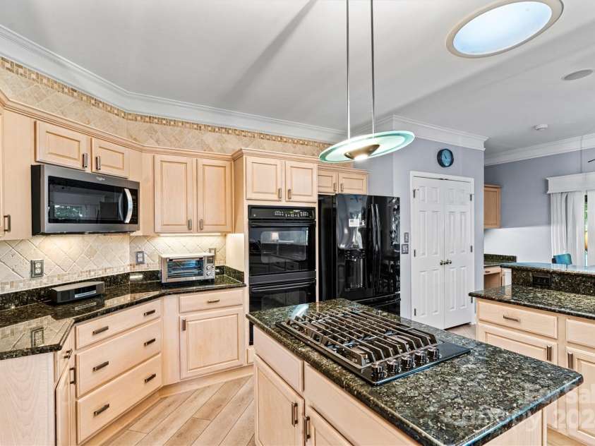 1375 Valhalla Drive, Denver, NC 28037.  MLS# CAR4189657, YatesRealty ID 7569. 